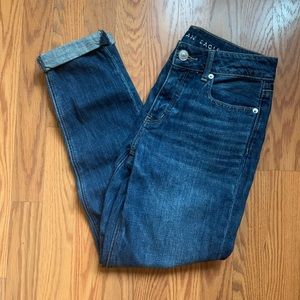 American Eagle Tomgirl denim jean classic wash